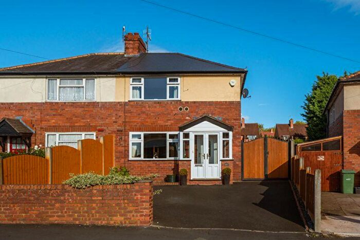 3 Bedroom Semi-Detached House For Sale In Corbett Crescent, Amblecote, DY8