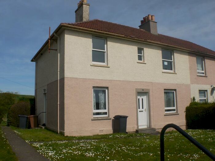 2 Bedroom Flat To Rent In Newbiggin Terrace, Auchtertool, KY2