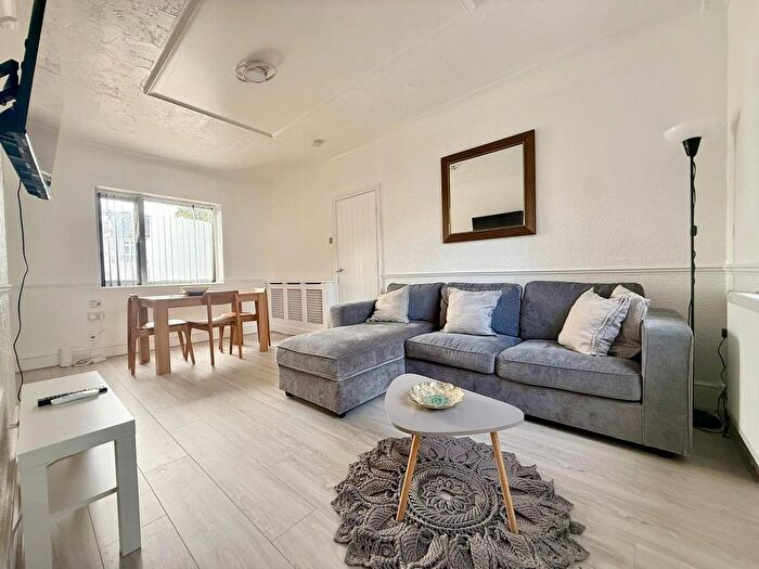 3 Bedroom Terraced House To Rent In Gainsborough Road, Dagenham, RM8