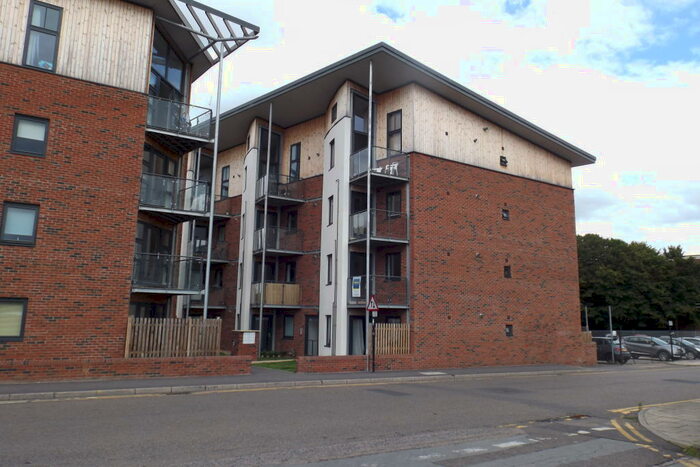 2 Bedroom Flat To Rent In Dalymond Court, Norwich, NR3
