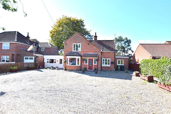 4 Bedroom Detached House For Sale In Cromer Road, North Walsham, NR28
