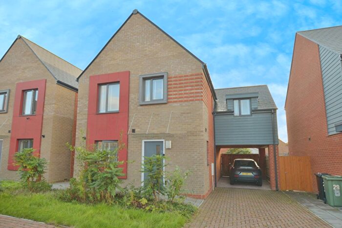 Detached House For Sale In College Row, Ashford, Kent, TN23