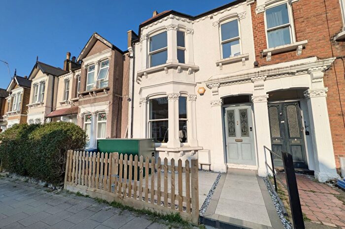 5 Bedroom Terraced House To Rent In Ivydale Road, London, SE15