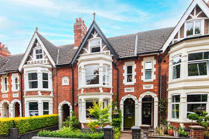 4 Bedroom Town House For Sale In Park View, Kettering, NN16