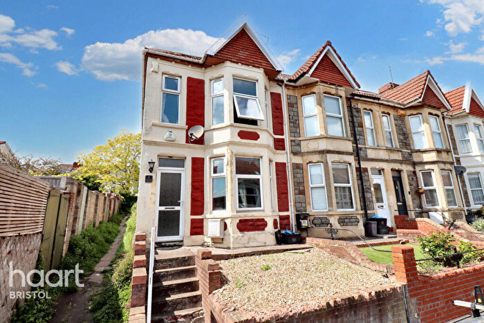 3 Bedroom End Of Terrace House For Sale In Grove Park Road, Bristol, BS4