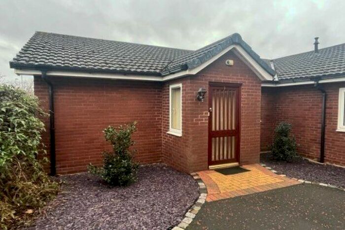 2 Bedroom Flat To Rent In Willow Tree Court, Widnes, WA8
