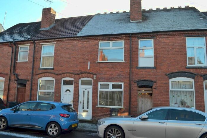 3 Bedroom Property To Rent In Green Lane, Halesowen, B62