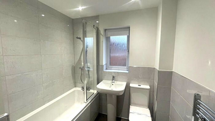 4 Bedroom Terraced House To Rent In Swanage Close, Preston, PR4