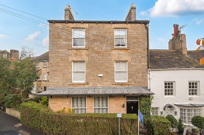 5 Bedroom Semi-detached House For Sale In Devonshire Place, Harrogate, HG1