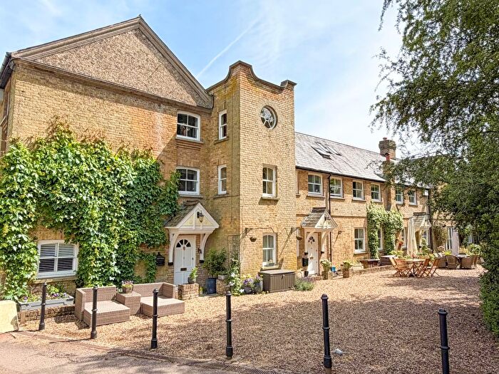 4 Bedroom End Terrace House To Rent In Courtyard Mews, Chapmore End, Ware, SG12