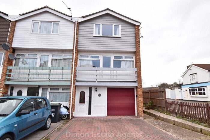 3 Bedroom End Of Terrace House For Sale In Broadsands Drive, Gosport, PO12