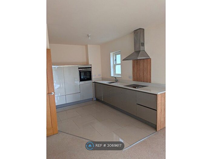2 Bedroom Flat To Rent In Midland Road, Wellingborough, NN8