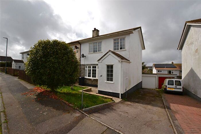 3 Bedroom Semi Detached House For Sale In South Park, Redruth, Cornwall, TR15