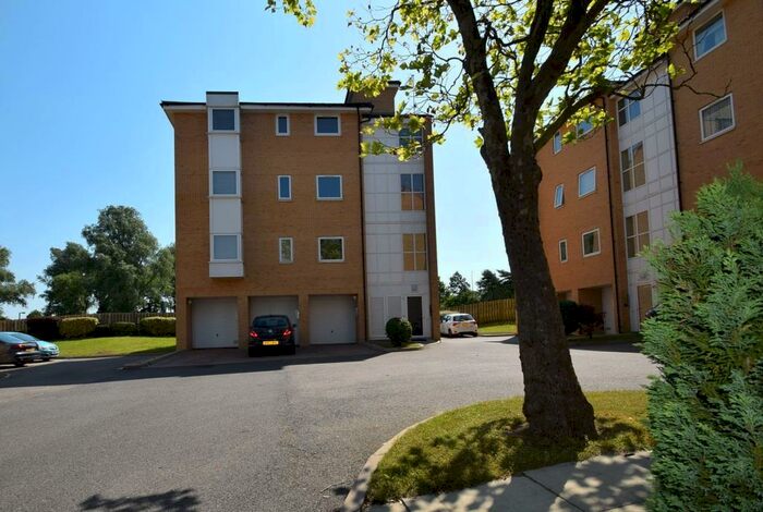 2 Bedroom Apartment To Rent In Calvie Croft, Hodge Lea, MK12