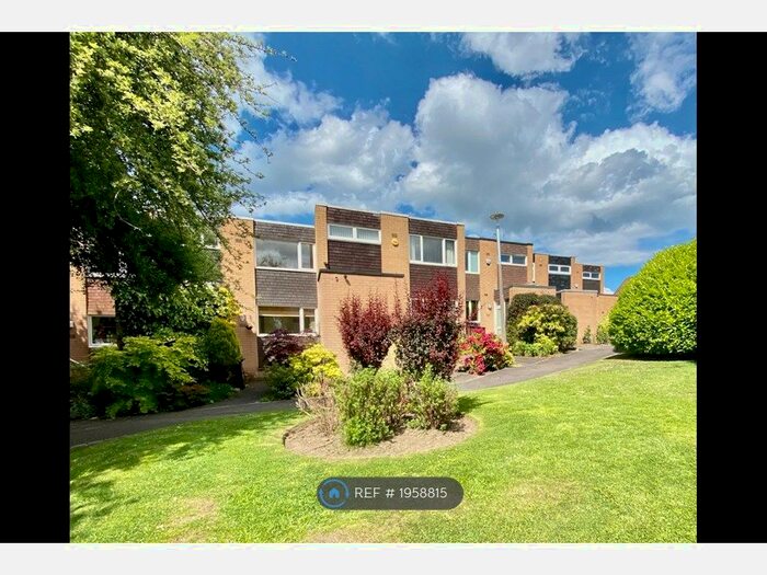 3 Bedroom Terraced House To Rent In Hillpark Loan, Edinburgh, EH4