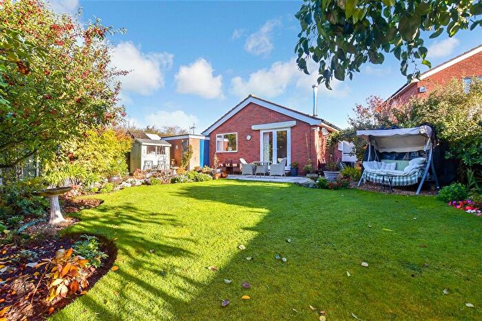 2 Bedroom Detached Bungalow For Sale In Rosemary Gardens, Whitstable, Kent, CT5