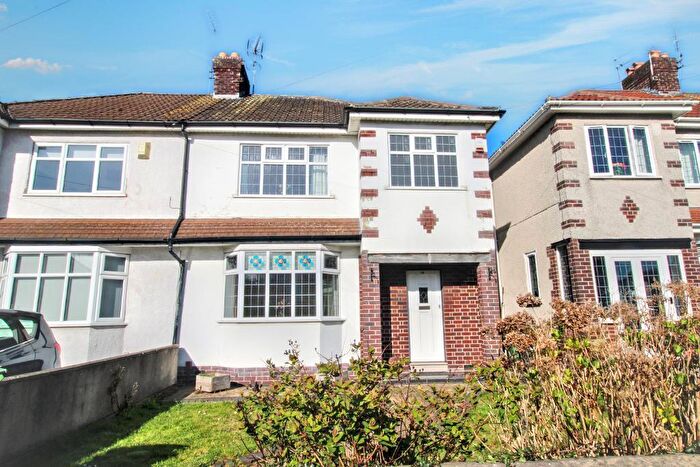 3 Bedroom Semi Detached House For Sale In Cleeve Hill, Downend, Bristol, BS16