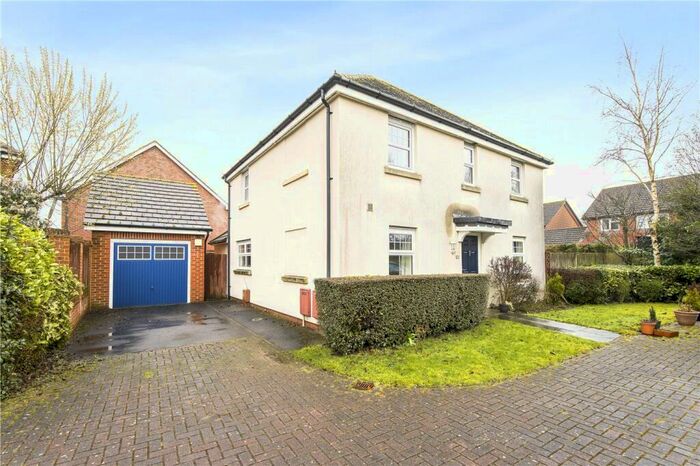 4 Bedroom Detached House To Rent In Withy Close, Romsey, Hampshire, SO51