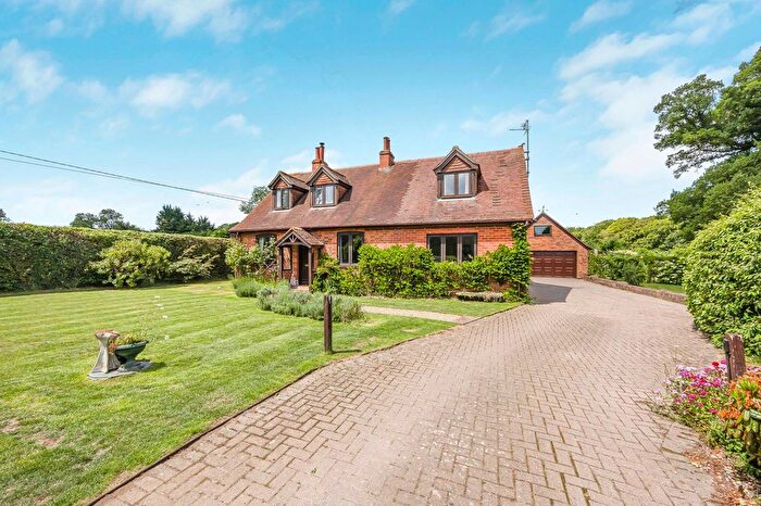 3 Bedroom Detached House For Sale In Northend, Henley-On-Thames, RG9