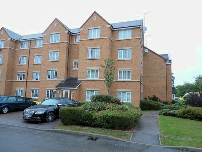 2 Bedroom Flat To Rent In Henley Road, Bedford MK40
