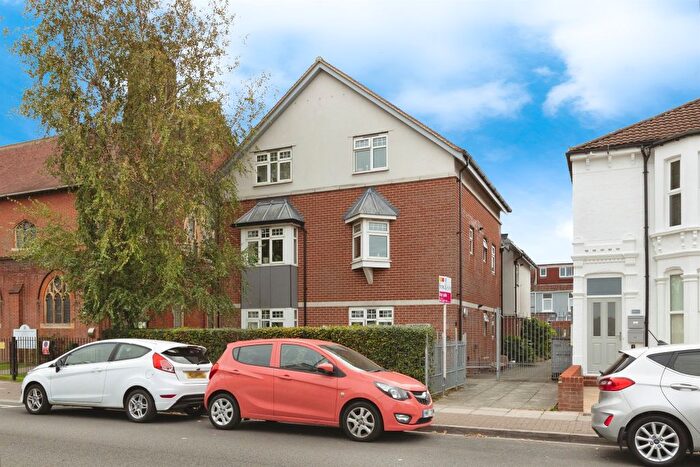 1 Bedroom Flat For Sale In Stubbington Avenue, Portsmouth, PO2