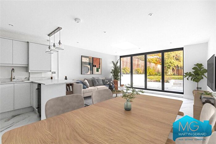 5 Bedroom Terraced House To Rent In Netherlands Road, New Barnet, Hertfordshire, EN5