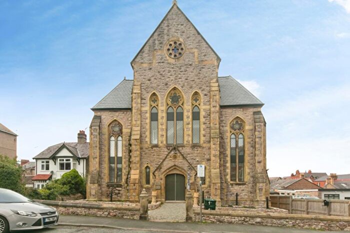 2 Bedroom Flat For Sale In Woodland Road West, Colwyn Bay, Conwy, LL29