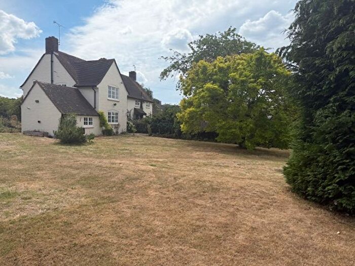 3 Bedroom Country House To Rent In Upper Hartwell, Stone, Aylesbury, HP17