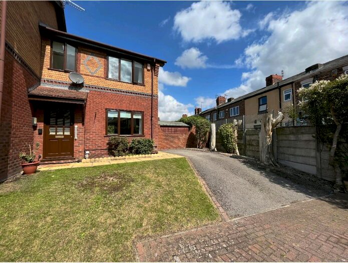 3 Bedroom Detached House To Rent In Lime Close, Liverpool, L13