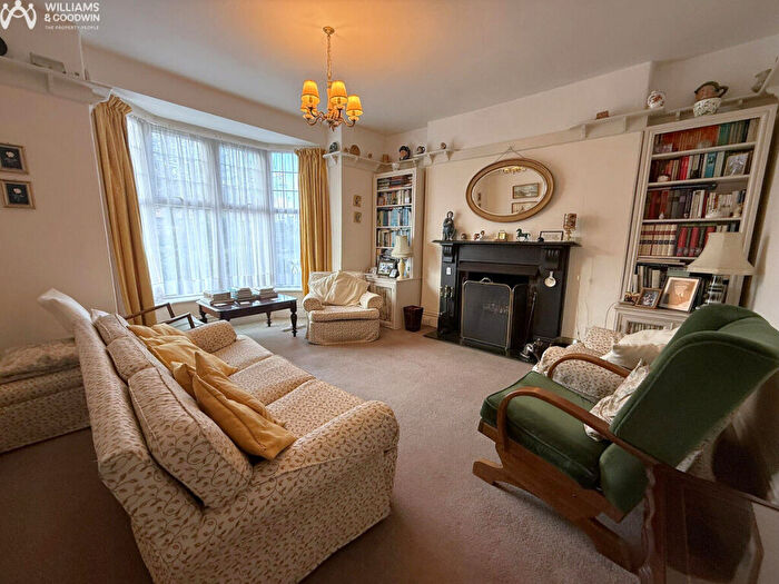 4 Bedroom Detached House For Sale In Penrallt, Llangefni, Anglesey, LL77