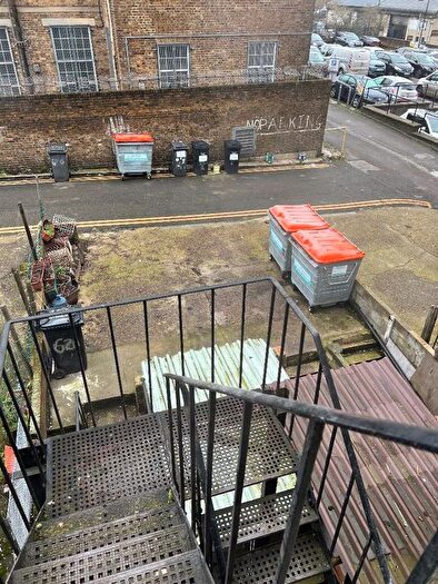 1 Bedroom Property To Rent In High Street, Edgware, HA8