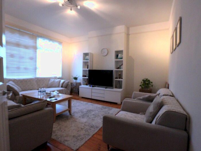 3 Bedroom Property To Rent In Fernleigh Road, London, N21