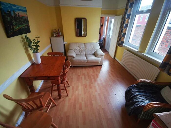 5 Bedroom House To Rent In Monthermer Road, Cathays, Cardiff, CF24