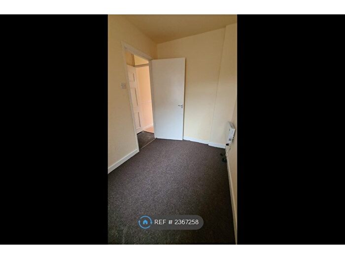 1 Bedroom Flat To Rent In Parr Stocks Road, St. Helens, WA9