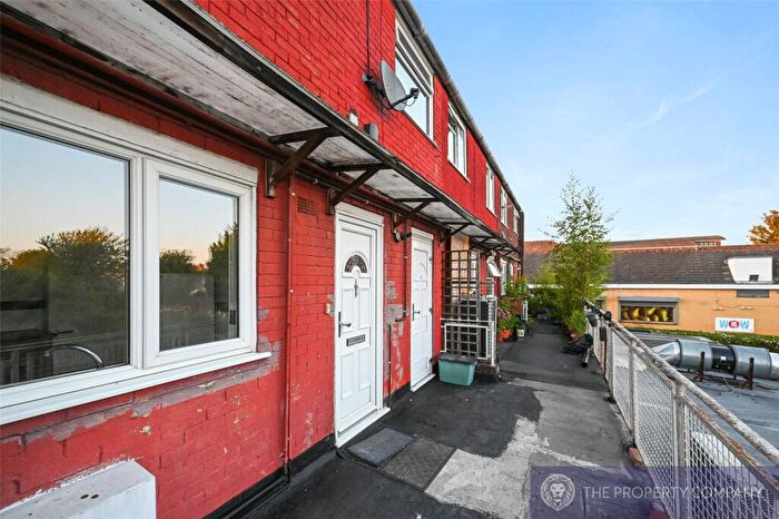 3 Bedroom Apartment To Rent In Haseldine Road, London Colney, St Albans, Hertfordshire, AL2