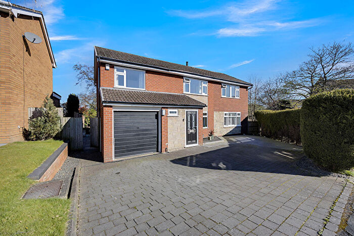 5 Bedroom Detached House For Sale In Danefield Road, Holmes Chapel, CW4