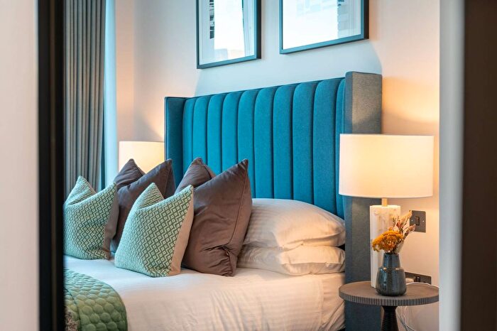 3 Bedroom Flat For Sale In The Brentford Project, Brentford, TW8