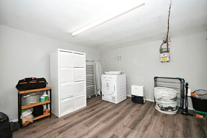 3 Bedroom End Of Terrace House For Sale In Bradley Street, Crookes, Sheffield, S10