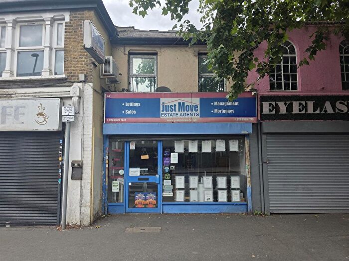 Retail Premises To Rent In Hoe Street, London, E17
