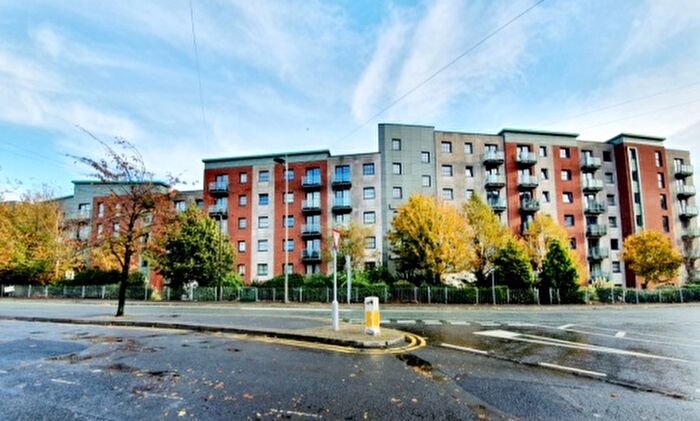2 Bedroom Flat To Rent In Lower Hall Street, St. Helens, WA10