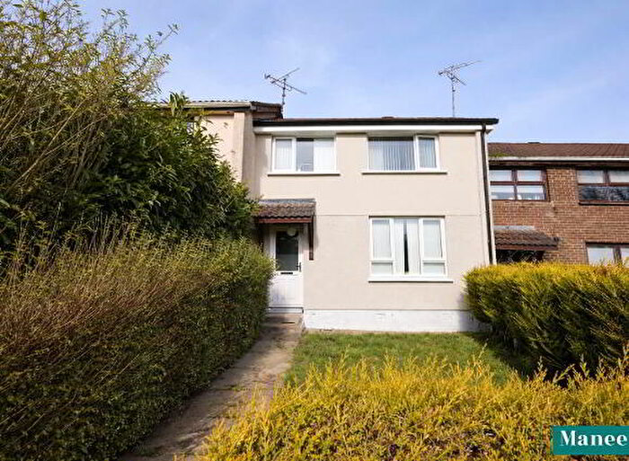 3 Bedroom Mid Terraced House For Sale In Ballysaggart Park, Dungannon, BT70