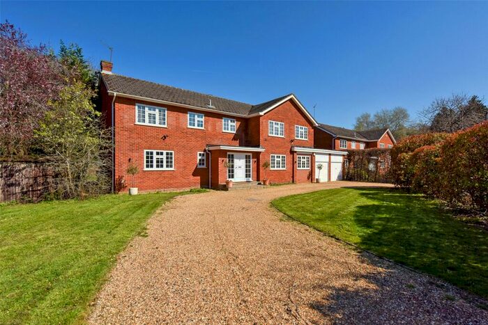 5 Bedroom Detached House To Rent In Court Drive, Maidenhead, Berkshire, SL6