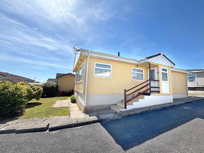 2 Bedroom Park Home For Sale In Glenhaven Park, Helston, TR13