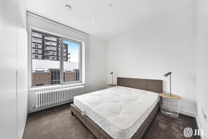 1 Bedroom Flat To Rent In Goodluck Hope Walk London, E14