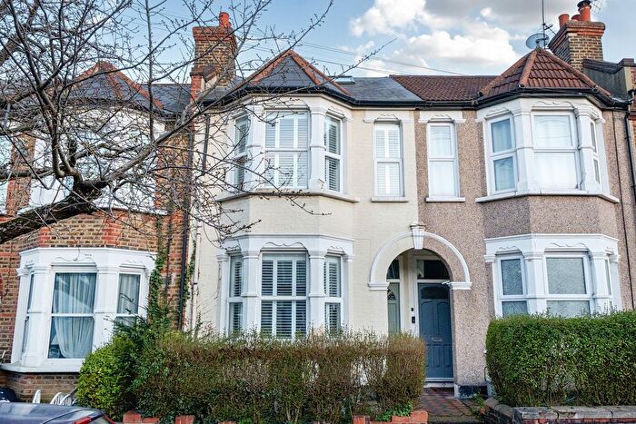 4 Bedroom Detached House For Sale In Bexhill Road, London, SE4