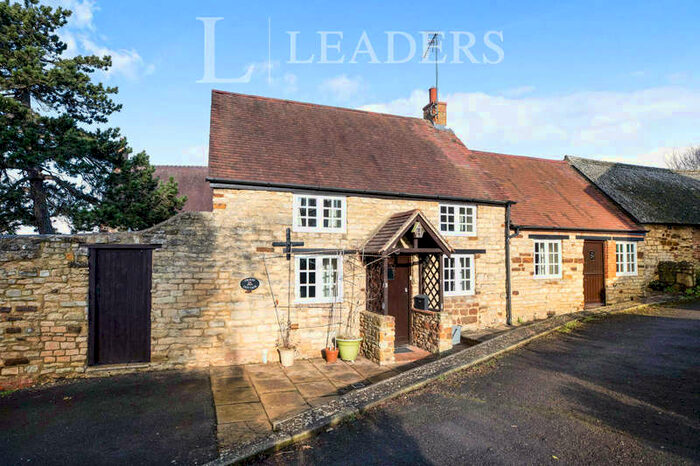 2 Bedroom Cottage To Rent In Crieff Cottage, Blisworth, NN7