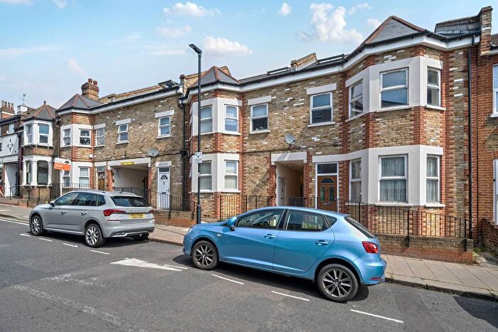 1 Bedroom Flat To Rent In Sunnyhill Road, Streatham, London, SW16