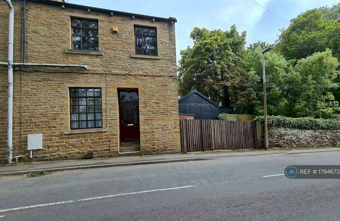 2 Bedroom Terraced House To Rent In Cliffe Lane, Cleckheaton, BD19