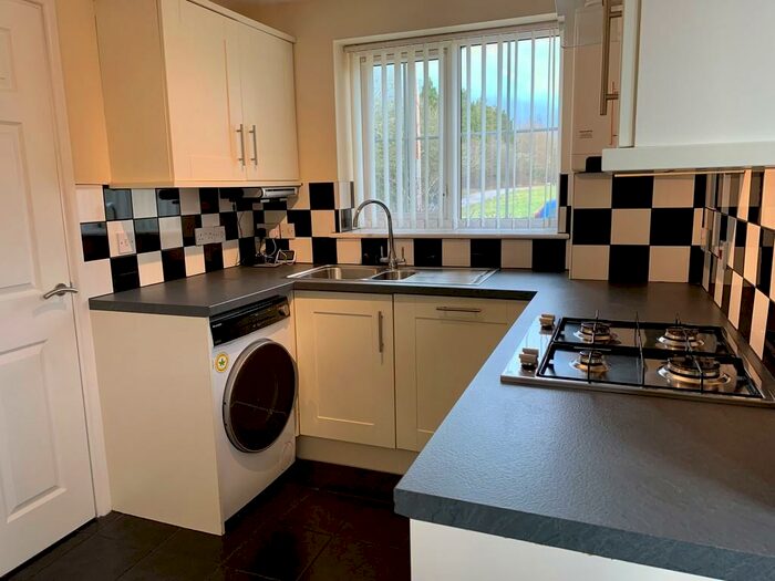 4 Bedroom Semi Detached House For Sale In Radnor Close, Frankley