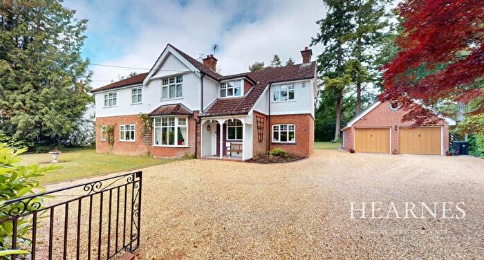 4 Bedroom Detached House For Sale In Denewood Road, West Moors, Ferndown, BH22